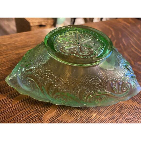 Antique 1906 EAPG Northwoods Green Opalescent Triangular Knappy Dish - Picture 5 of 8